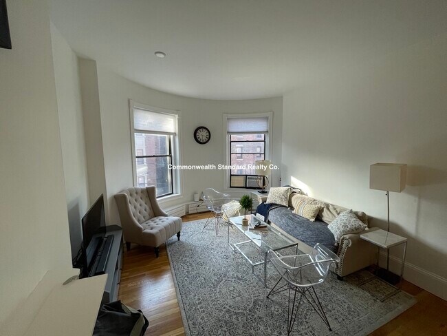 Foto del edificio - 922 Beacon St