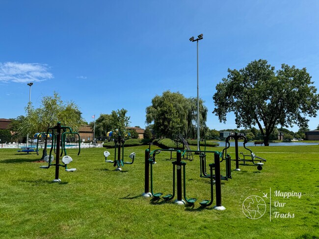 Foto del edificio - 9416 Bay Colony Dr