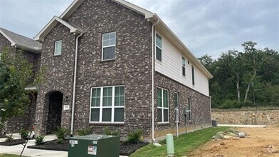 Building Photo - 235 Territory Trl