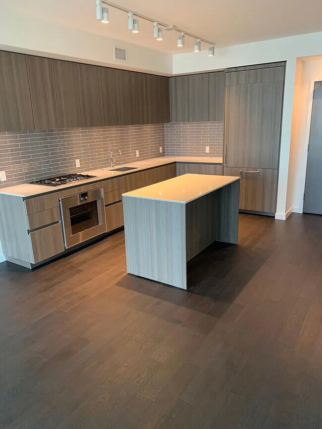 Foto del edificio - 1000 3rd St