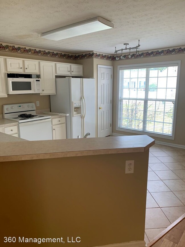 Foto del edificio - 3 br, 2 bath House - 2170 Franklin St
