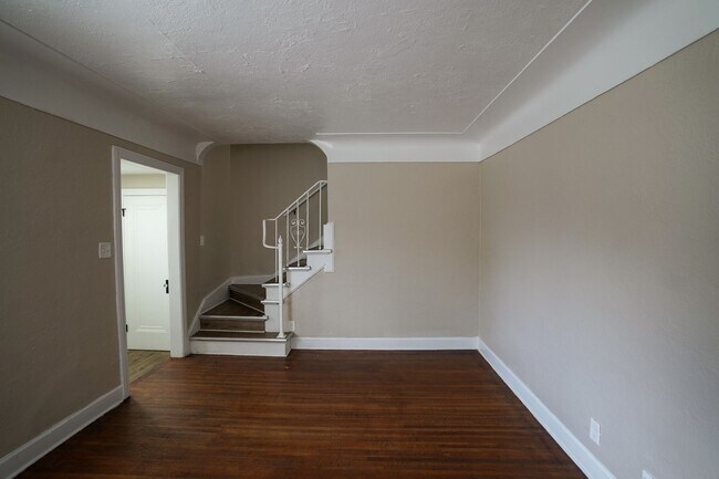 Foto del edificio - 14867 Hubbell Ave