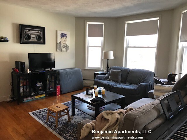 Foto del edificio - 316 Tappan St