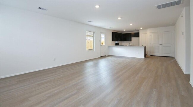 Building Photo - 8831 Wooster Trails Dr