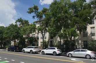 Building Photo - 2411 W Horatio St