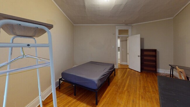 Building Photo - 52 Charlesgate E