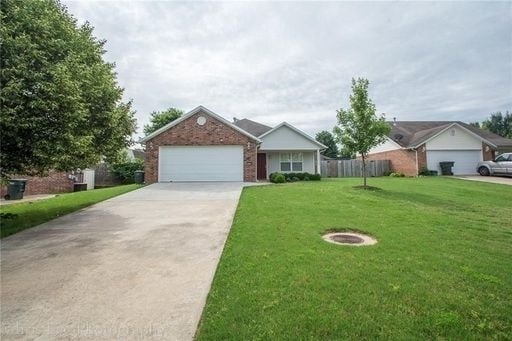 Primary Photo - 1028 S Eastview Dr