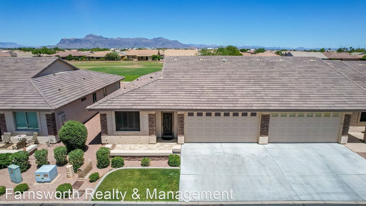 Primary Photo - 3 br, 2 bath House - 2662 S Springwood Blv...