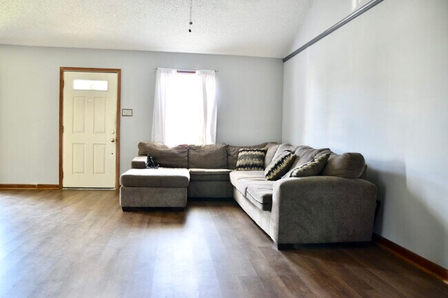 Foto del edificio - 1842 N Tallowood Dr