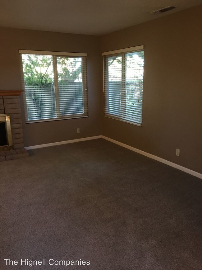 Building Photo - 3 br, 2 bath House - 5 Cambridge Ct.