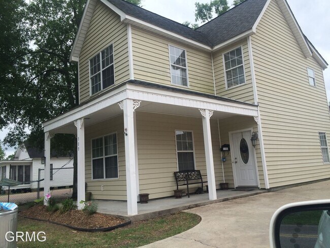 Foto del edificio - 3 br, 1.5 bath House - 309 N. Cherry St SFR