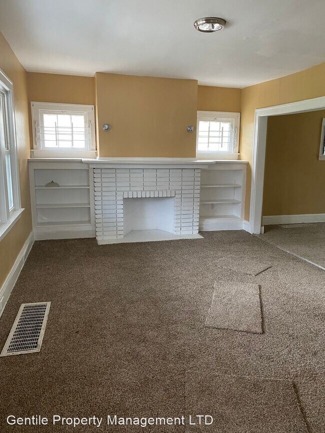 Building Photo - 3 br, 1 bath House - 11812 Parkhill Ave