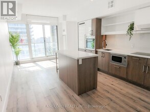 Building Photo - 39 Sherbourne St