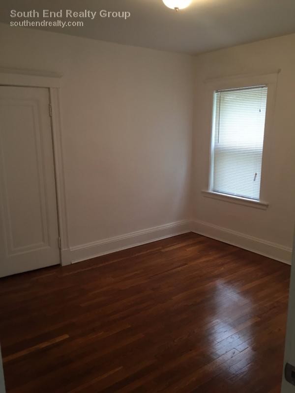 Foto del edificio - Great two bed close to BC. 6/1!