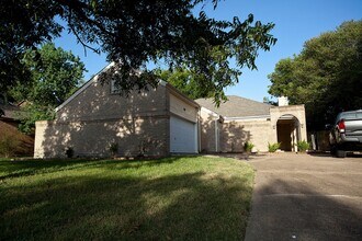Building Photo - 6318 Crakston St