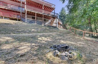 Building Photo - 3106 N Narrows Dr