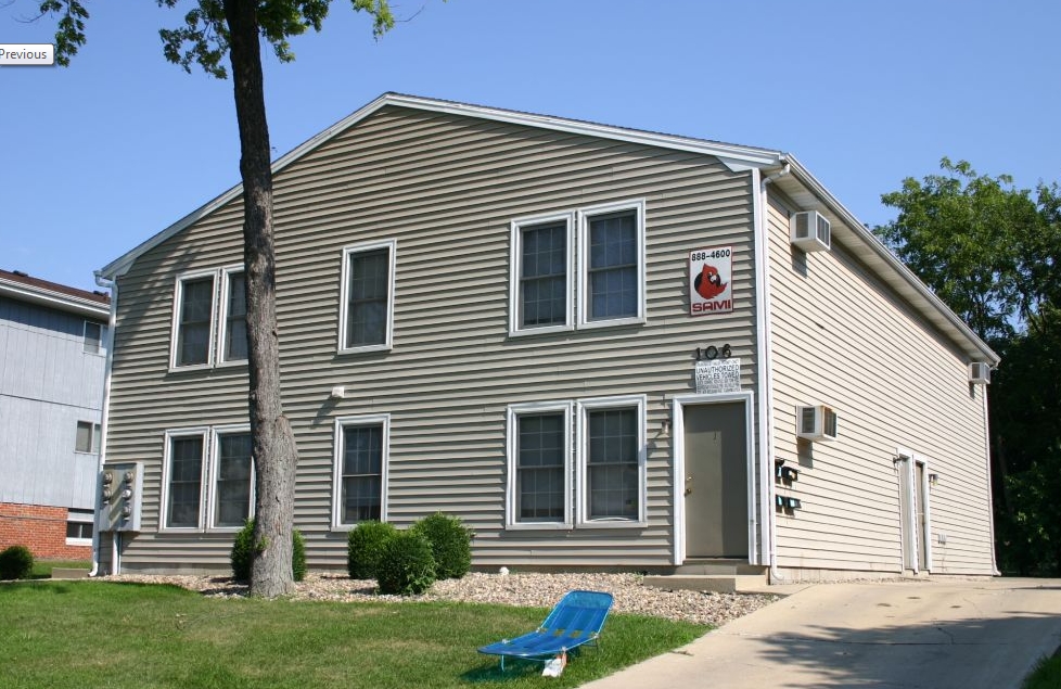 Primary Photo - 106 E Locust