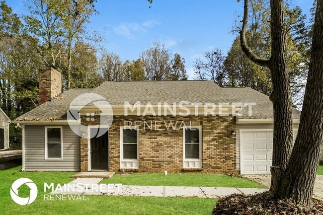 Building Photo - 8217 Meadowdale Ln