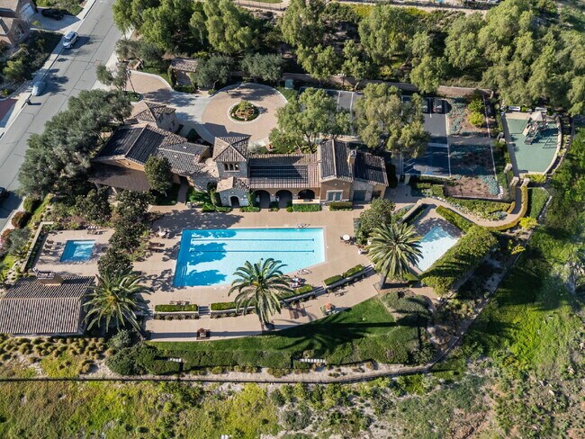 Foto del edificio - Stunning Single-Story Luxury Home in Coveted Rolling Hills Ranch