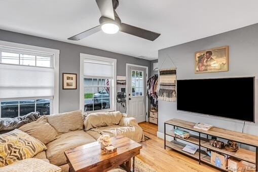 Foto del edificio - 43 Bruen Pl