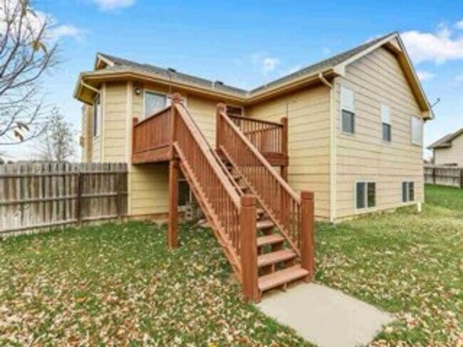 Foto del edificio - 5 Bedroom Home In Derby