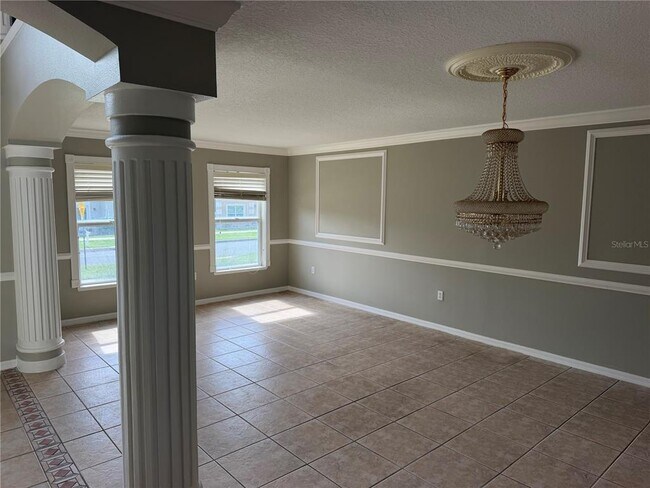 Foto del edificio - 3440 Glossy Leaf Ln