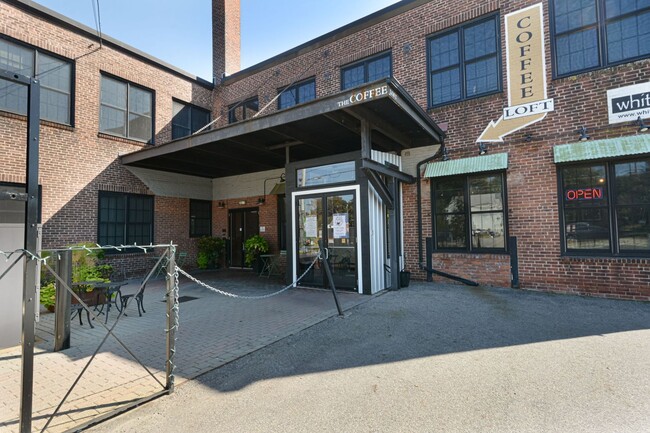 Building Photo - Renaissance Lofts