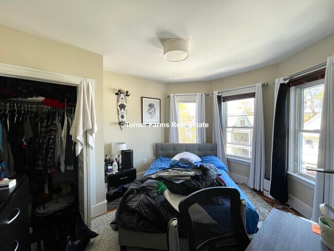 Foto del edificio - 102 Morrison Ave