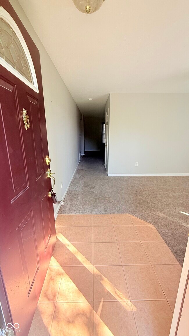 Foto del edificio - 6683 Amherst Way