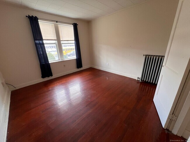 Foto del edificio - 635 2nd Ave