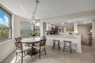 Building Photo - 10562 Gulf Shore Dr