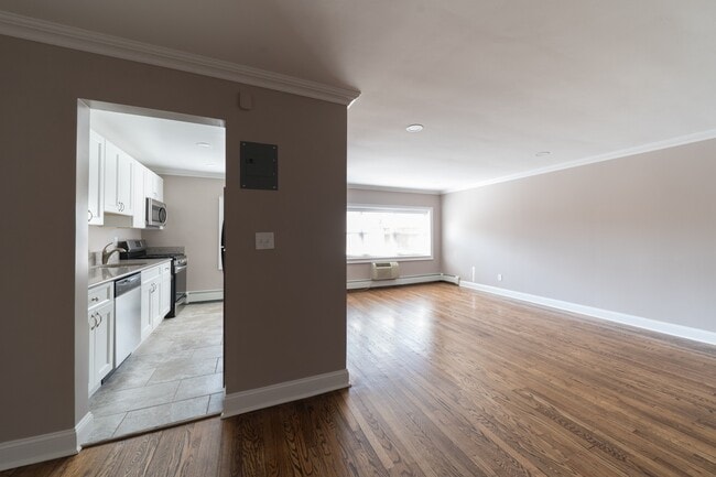 Interior Photo - Hickory Manor: In-Unit Washer & Dryer, Hea...