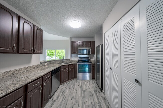 Foto del edificio - 3401 NW 44th St