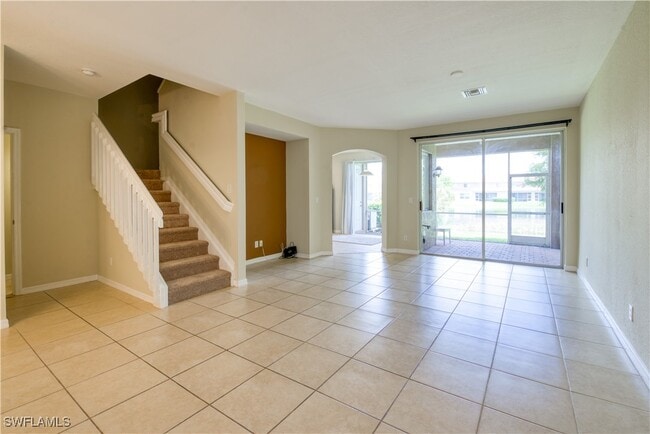 Foto del edificio - 9774 Roundstone Cir