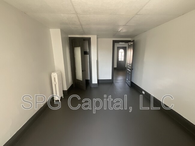 Foto del edificio - 1042 W Market St