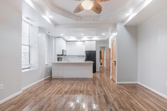 Foto del edificio - 802 Central Ave