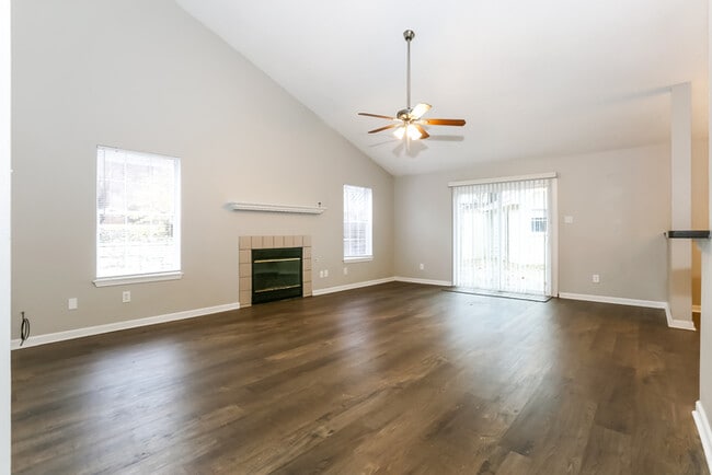 Building Photo - 31 Hickory Ridge