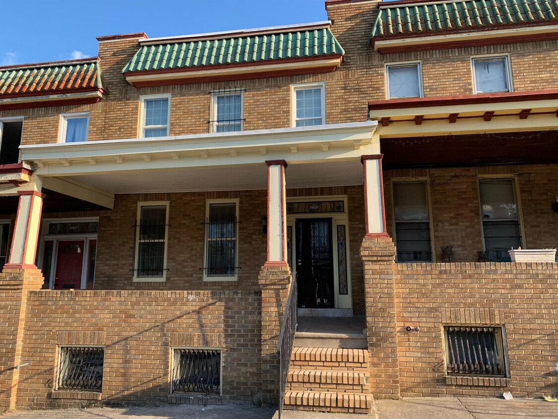 Primary Photo - 2909 Westwood Ave
