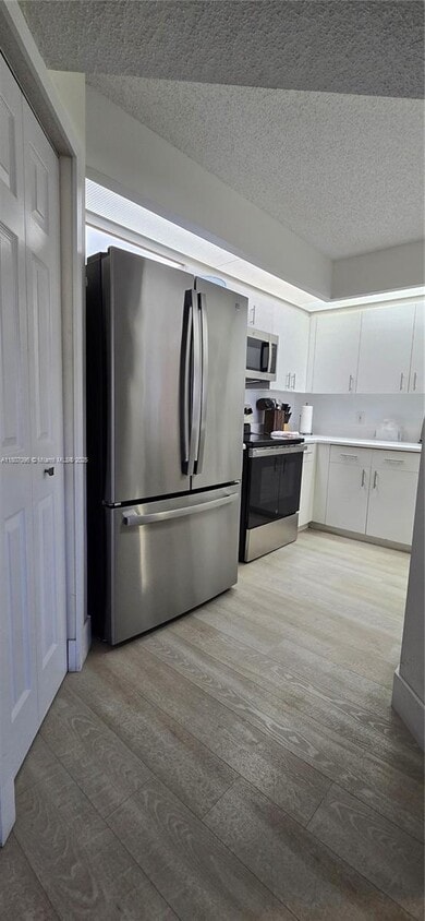 Primary Photo - 12551 SW 16th Ct