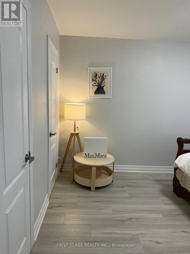 Photo du bâtiment - 2910 Keele St