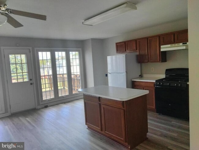 Foto del edificio - 16804 Winston Ln