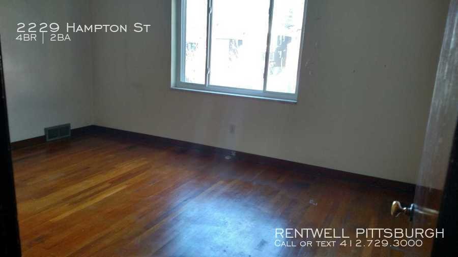 Building Photo - 2229 Hampton St