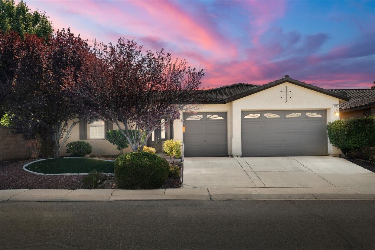 Primary Photo - Pahrump Single Story