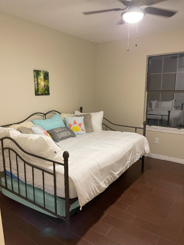 Foto principal - 10785 Silver Creek Dr