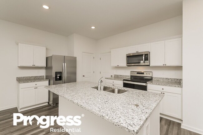 Building Photo - 35139 White Water Lily Way