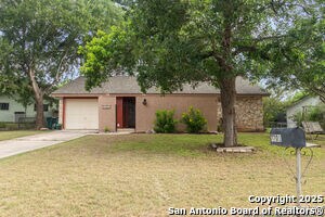 Foto principal - 7701 Rainey Meadow Ln