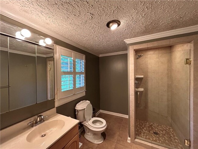 Building Photo - 20 Spruell Springs Rd