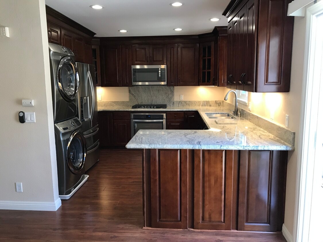 Photo - 9660 Durham Dr (Huntington Beach, CA)