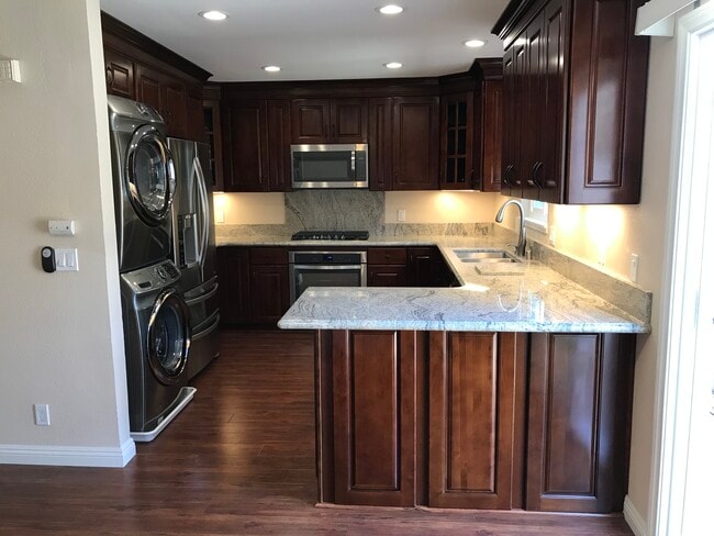 Photo - 9660 Durham Dr Townhome