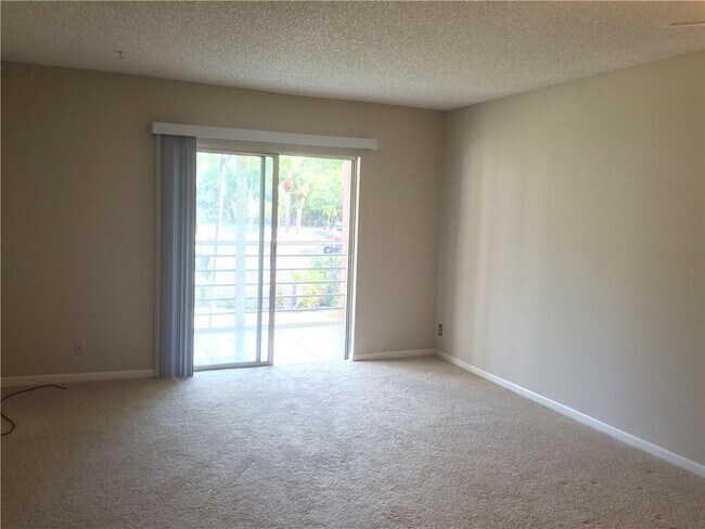 Foto del edificio - 4374 NW 9th Ave